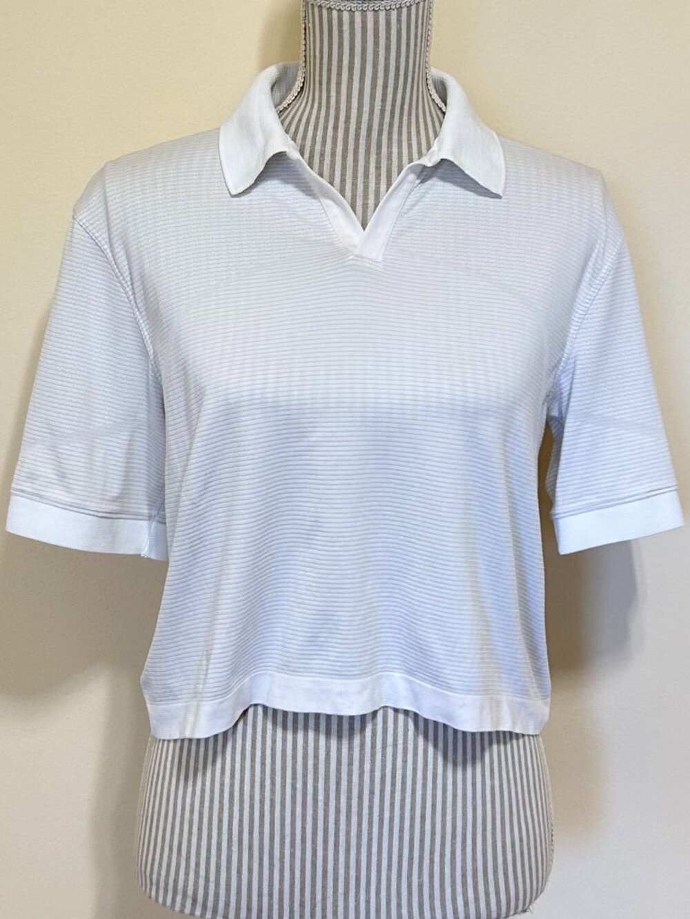 Lululemon Athletica Cropped Short Sleeve Polo Shirt White Size 8